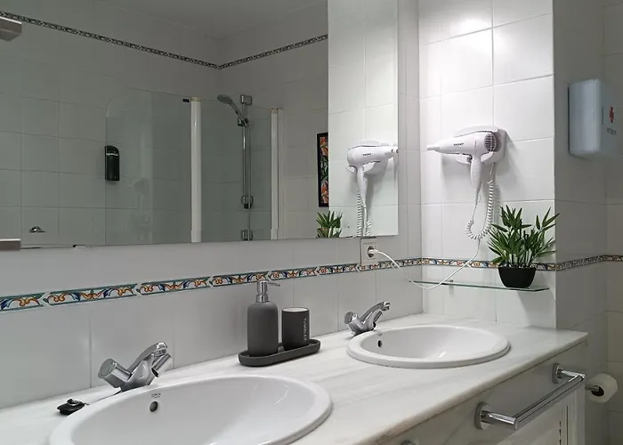 Sherryflat Aina Parking *